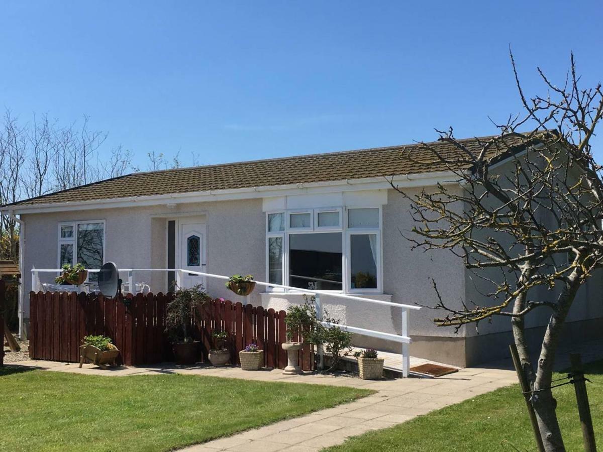 Moneydarragh Cottage With Uninterrupted Mountain And Sea Views- Hot Tub Available For Hire Annalong Екстериор снимка